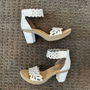 NWB Rieker 66555-80 White Dress Ankle Strap Heel / size 36 (US 5-5.5)